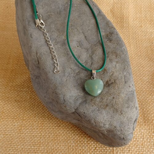 GREEN AVENTURINE HEART SHAPE NECKLACE