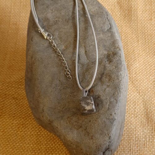 GREY JASPER STONE PENDANT NECKLACE