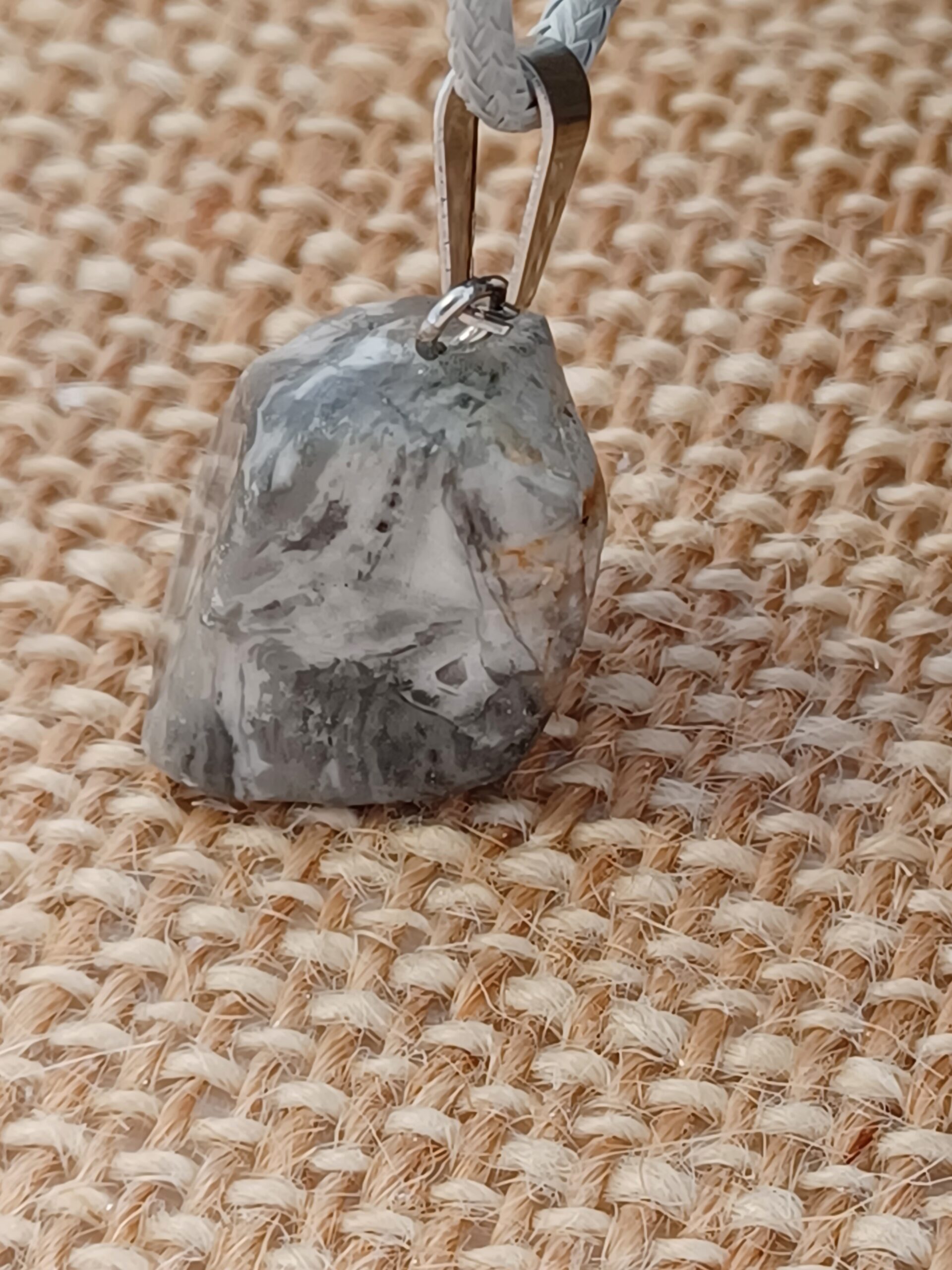 GREY JASPER STONE PENDANT NECKLACE - Image 4
