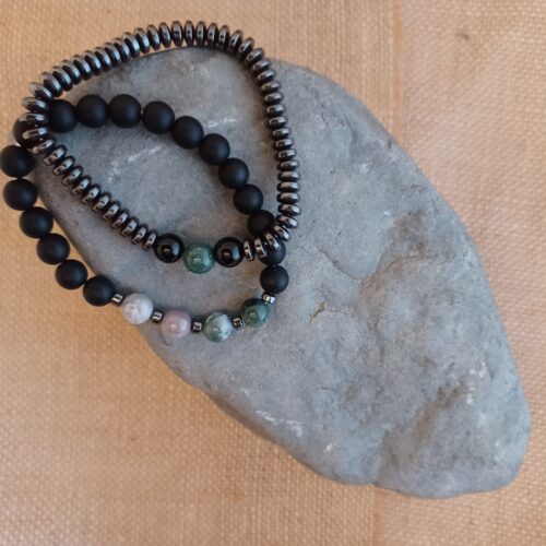 2 PIECES MAGNETIC HEMATITE AND STONE BRACELETS