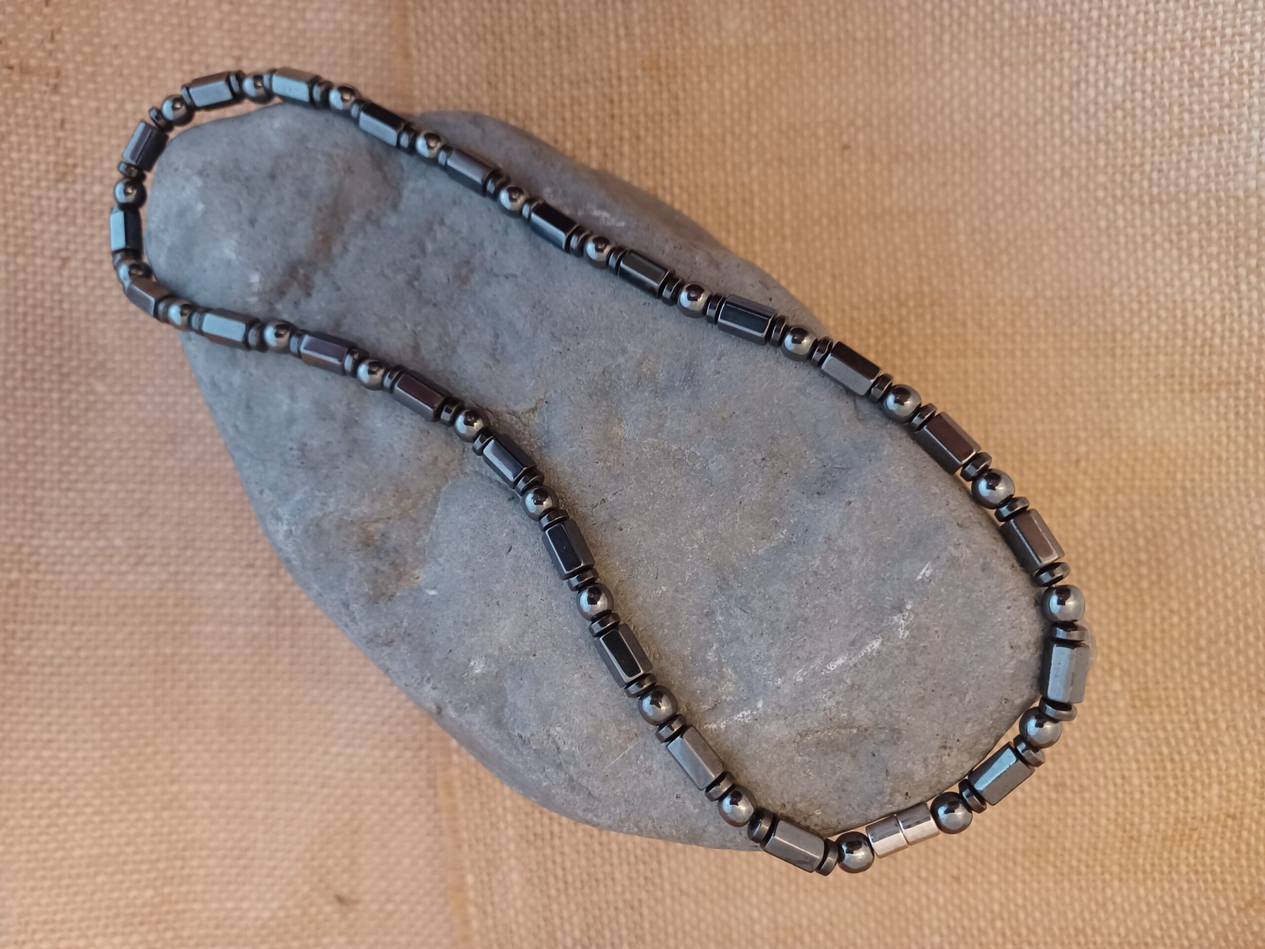 MAGNETIC HEMATITE NECKLACE